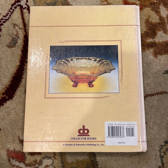 Vintage Elegant Glassware of the Depression Era Reference Book - Picture 3 of 4